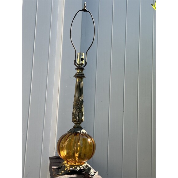 Vtg Mid Century Optical Amber Glass & Brass Hollywood Table lamp Big - Picture 2 of 16